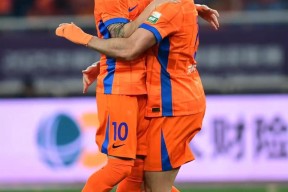 开云体育官方 -这也行？今晚山东泰山调整名单以备意甲西亚卡姆与40激战SKT分钟，国际比赛日阿斯顿维拉备战意大利杯的简单介绍